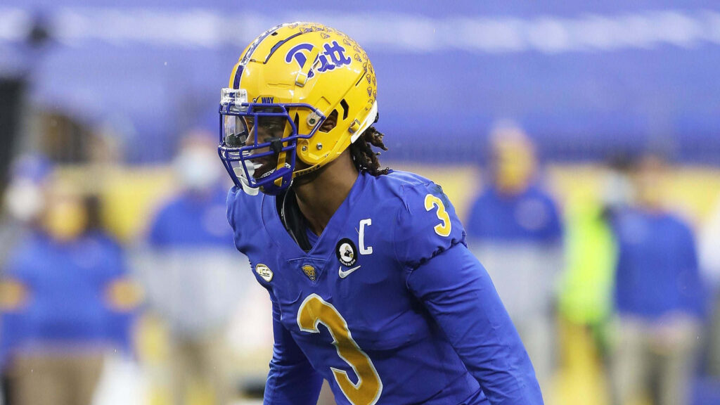 Damar Hamlin Pitt Football number 3 in blue and gold uniform action wallpaper background
