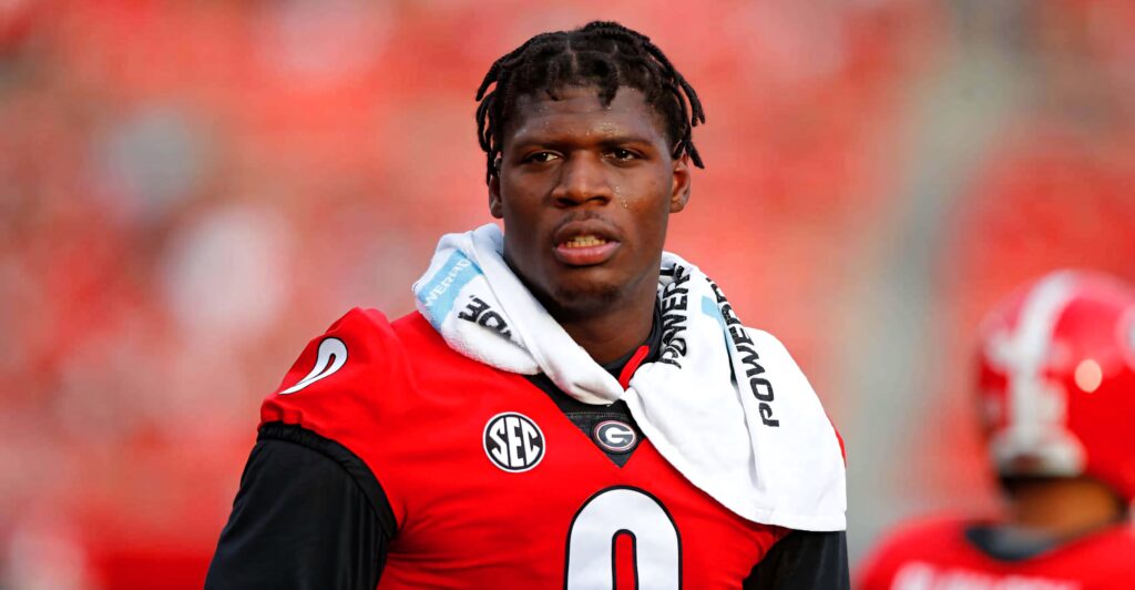 Darnell Washington Georgia football close-up portrait red black jersey stadium wallpaper background