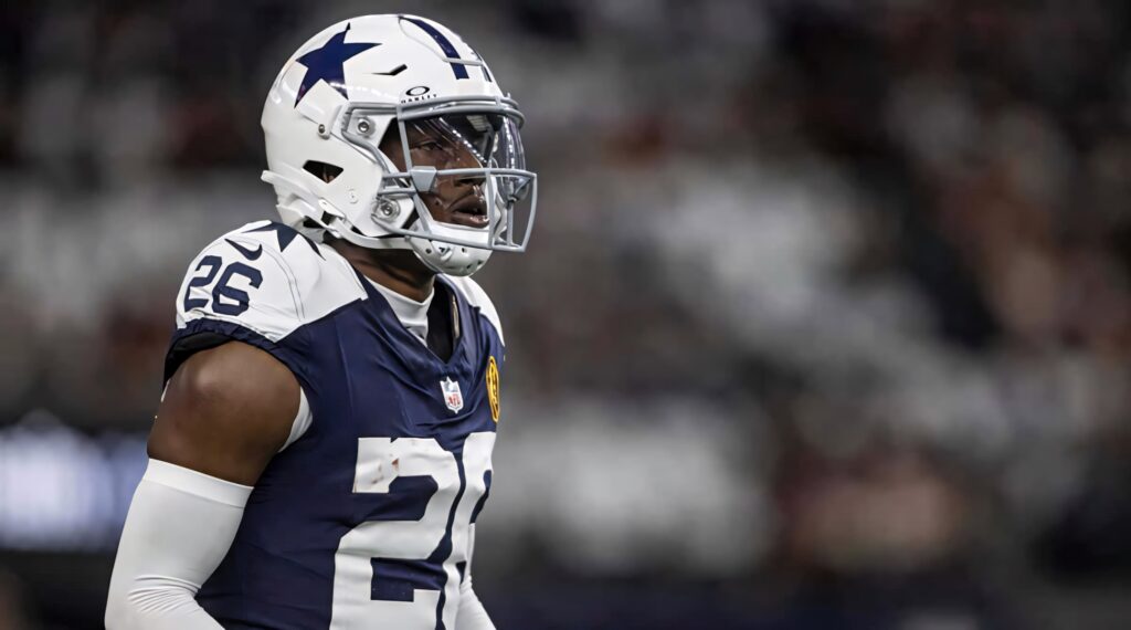 Daron Bland in Dallas Cowboys number 26 jersey focused game-ready stance wallpaper background