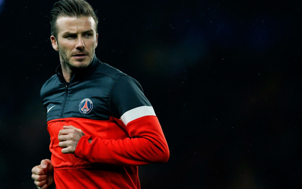 David Beckham: PSG Training Attire Action Wallpaper - Iconic Style