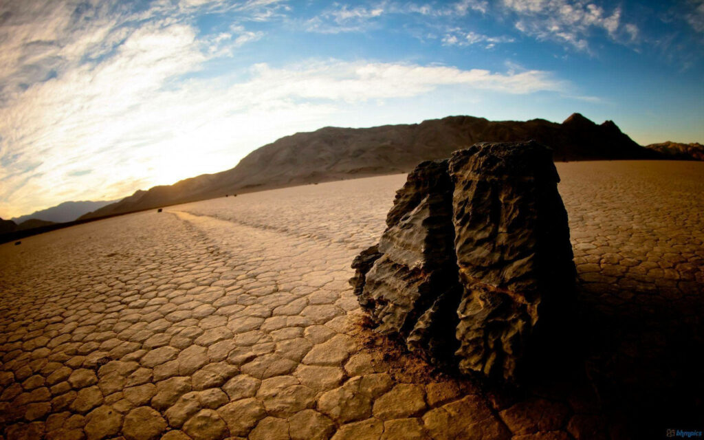 Stunning Sunset Wallpaper: Mysterious Sailing Stones of Death Valley