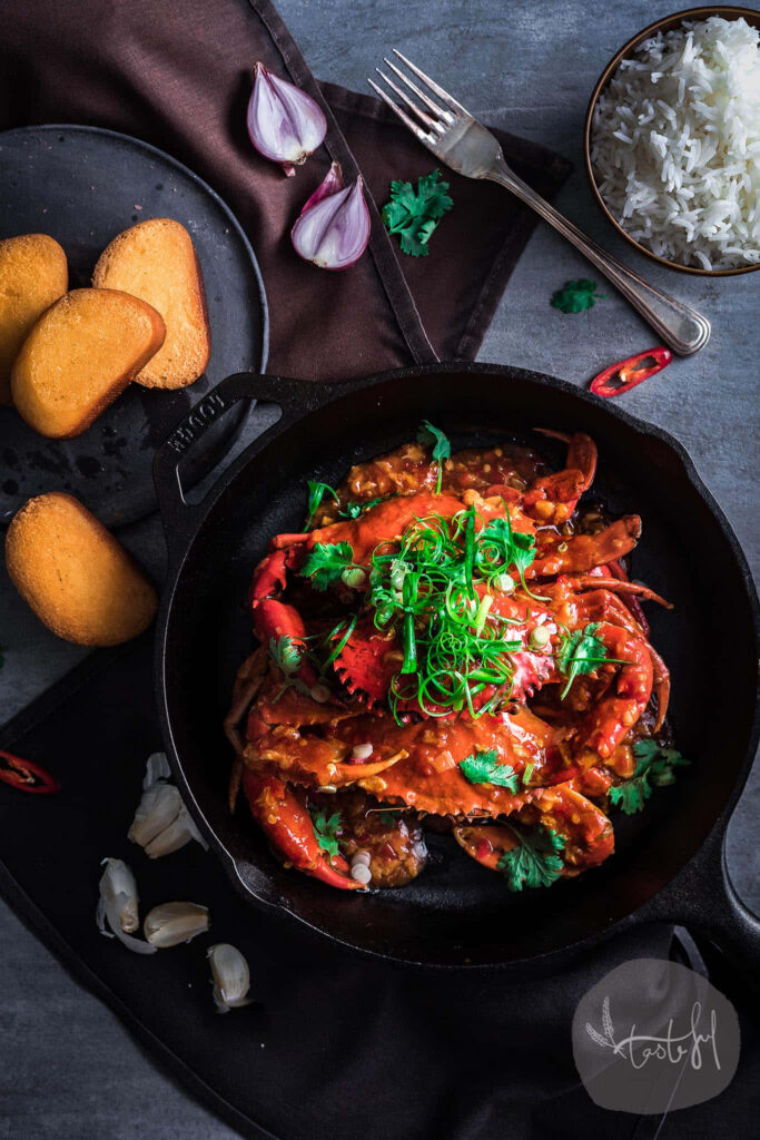 Chilli Crab Delight: Vibrant Wallpaper Background with Herbs & Sides
