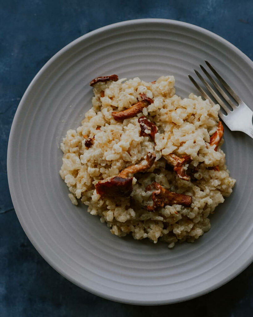 Elegant Mushroom Risotto Wallpaper: Creamy Comfort Food Delight