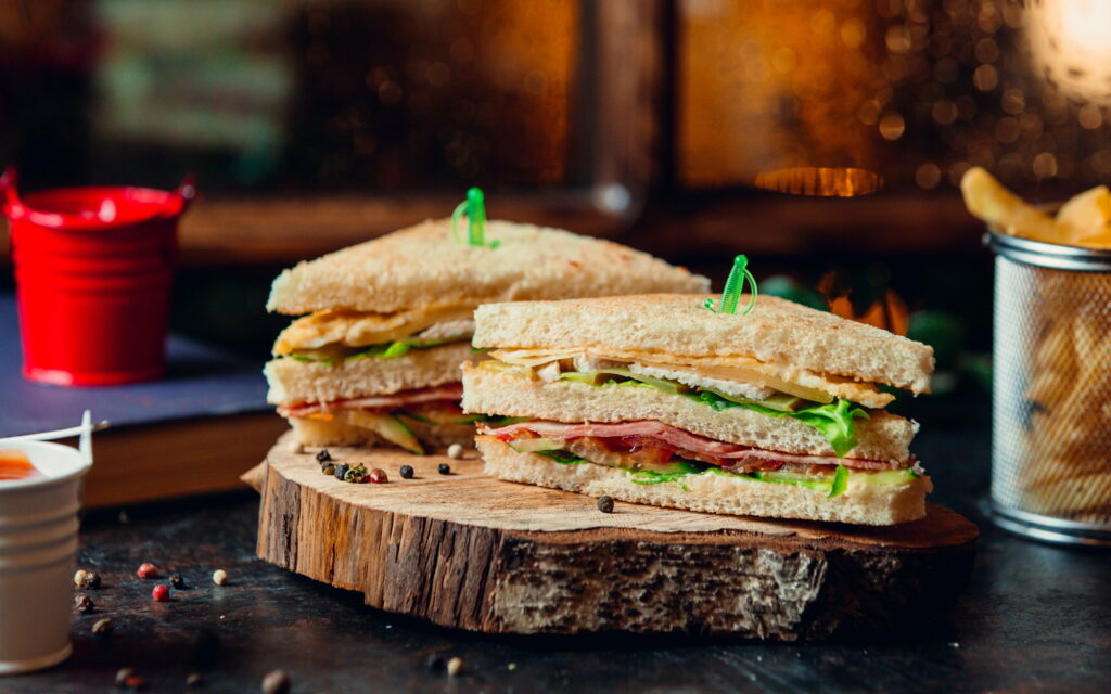Bacon Sandwiches: A Delicious Fast Food Delight Captured in HD Wallpaper