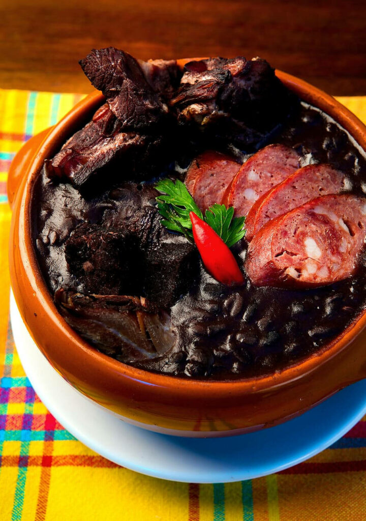 Brazilian Feijoada Wallpaper: Rustic Clay Pot & Flavorful Stew