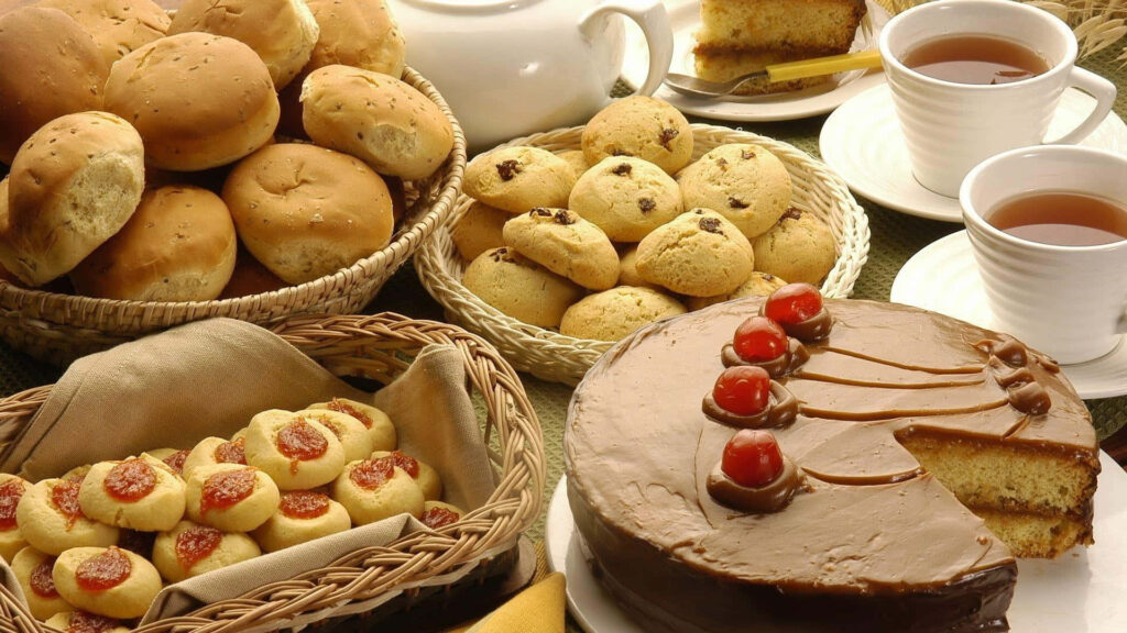 Dessert Extravaganza: A Scrumptious Delight for Baking Enthusiasts Wallpaper