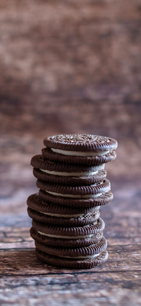 Cookie Skyscraper: snapshot of a mesmerizing background delicacy Wallpaper