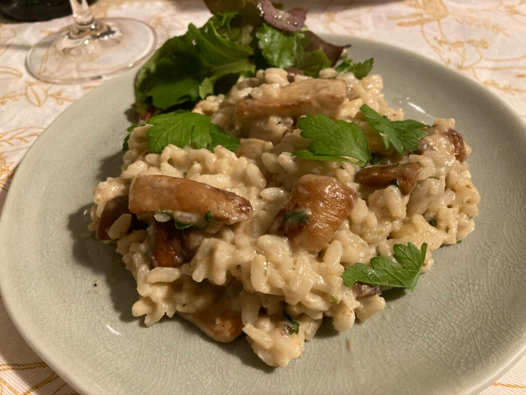 Delicious Creamy Risotto with Mushrooms & Greens - Wallpaper Background