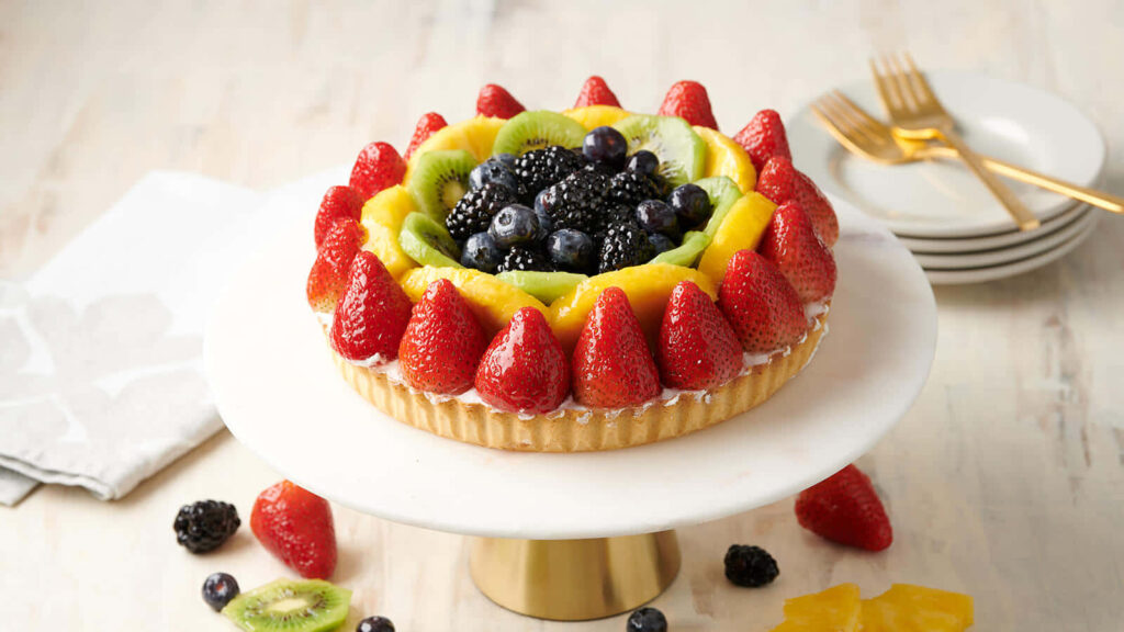 Deliciously Summery Custard Pie with a Berrylicious Touch Wallpaper