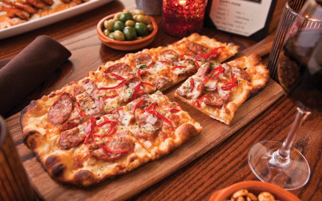 Delicious Flatbread Pizza with Sausage & Wine - Tasty Wallpaper