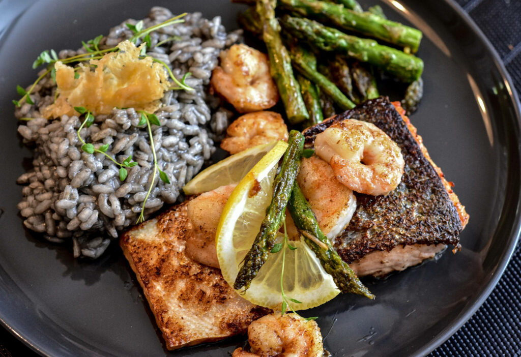 Delectable Wallpaper: Grilled Scampi, Salmon & Black Risotto Delight