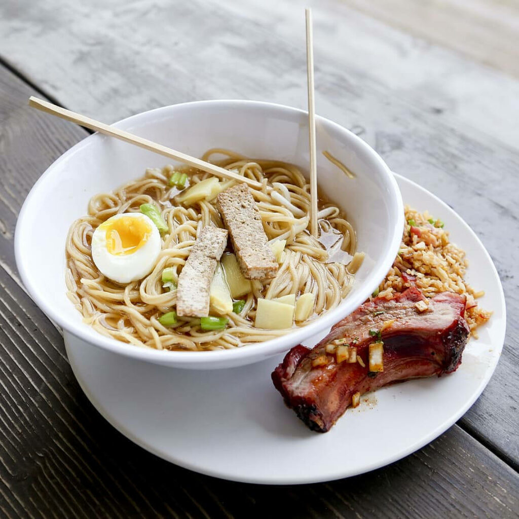 Delicious Hakata Ramen Wallpaper: Noodles, Egg, Tofu & Ribs