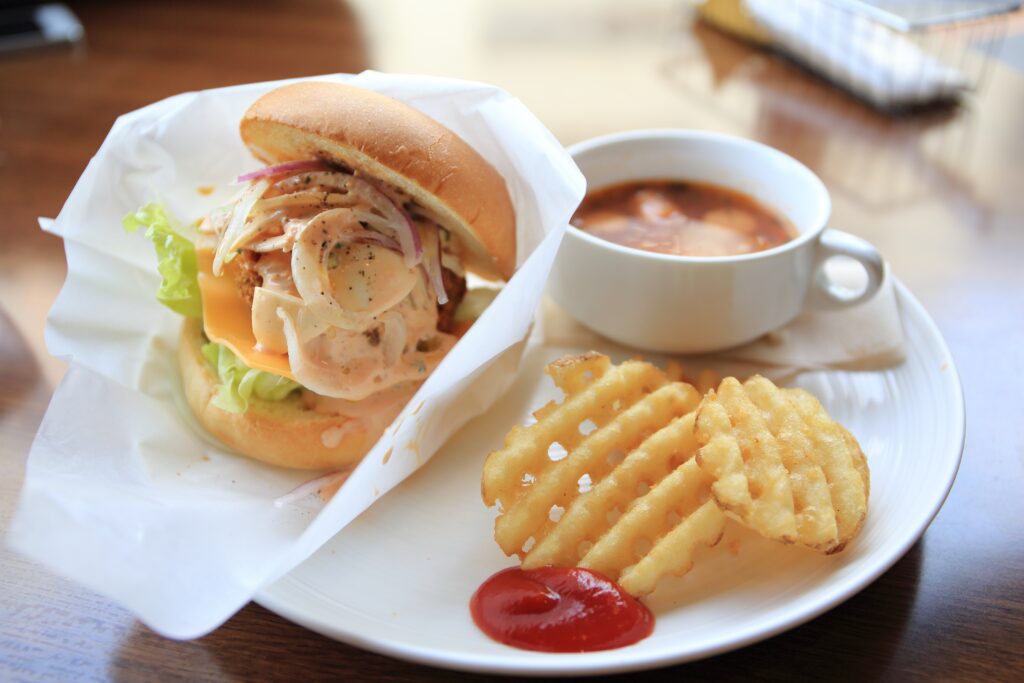 Delicious Sandwich & Waffle Potatoes: Savory Meal Wallpaper