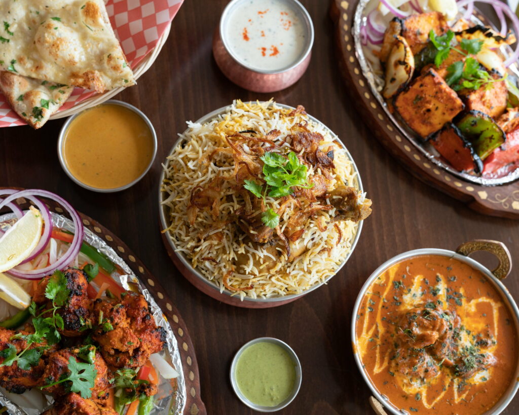 Savory Indian Chicken Soup: A Delectable HD Wallpaper for Food Lovers