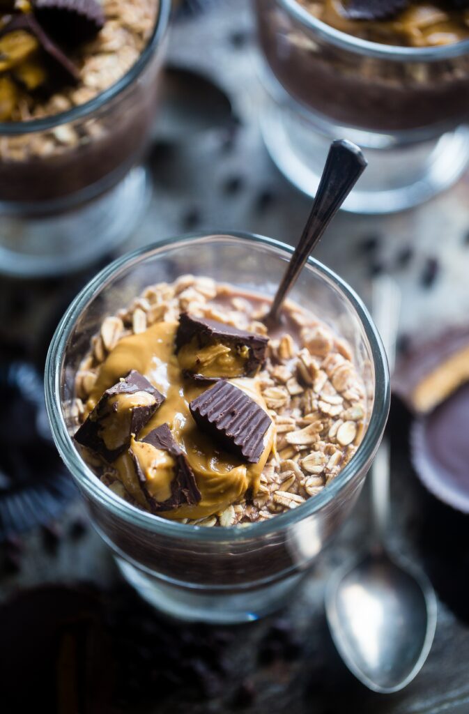 Delicious Layered Oatmeal Dessert with Chocolate & Creamy Topping Wallpaper