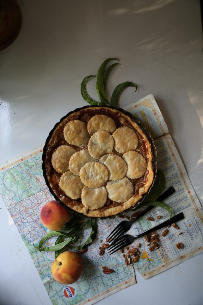 Delicious Peach Pie Wallpaper: Golden Pastries & Fresh Peaches