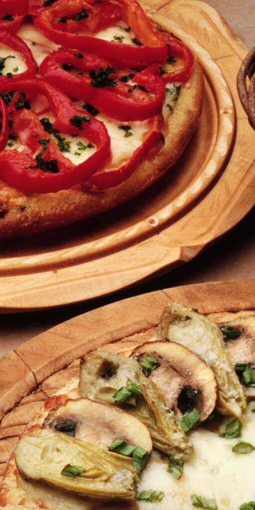 Delicious Pizza Wallpaper: Rustic Design with Fresh Ingredients