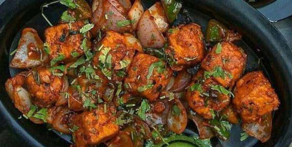 Delicious Spiced Grilled Chicken & Veggies Wallpaper Background