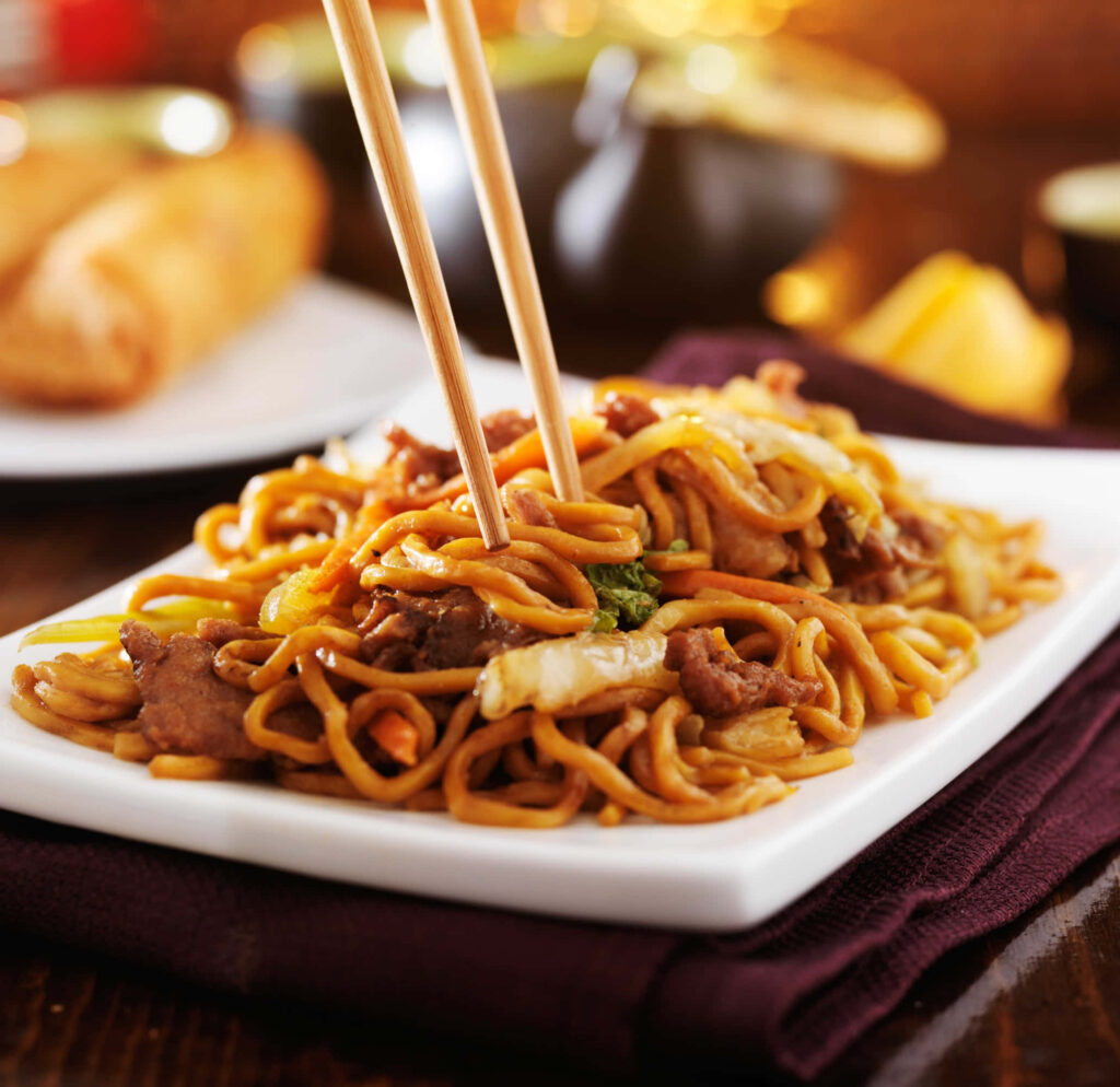 Stir-Fried Noodles with Veggies & Meat - Traditional Dining Wallpaper