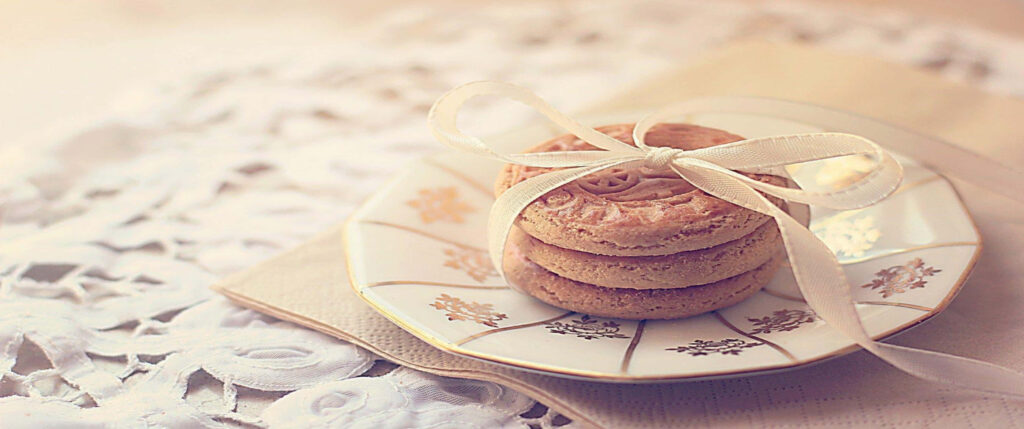 Scrumptious Cookies on a Ribbon-Adorned Platter - The Perfect 3440x1440p Desktop Treat Wallpaper