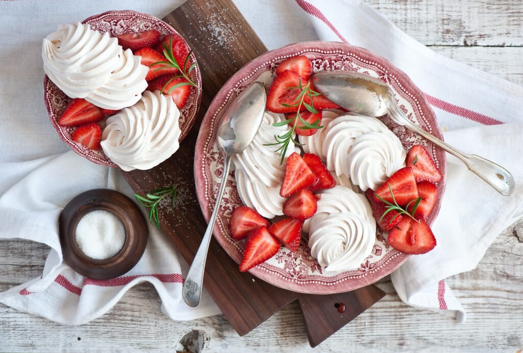 Rustic Wallpaper: Elegant Dessert with Strawberries & Cream