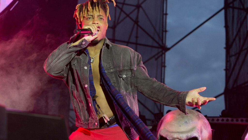 Juice Wrld Rocking a Denim Coat: A Perfect Desktop Background Wallpaper