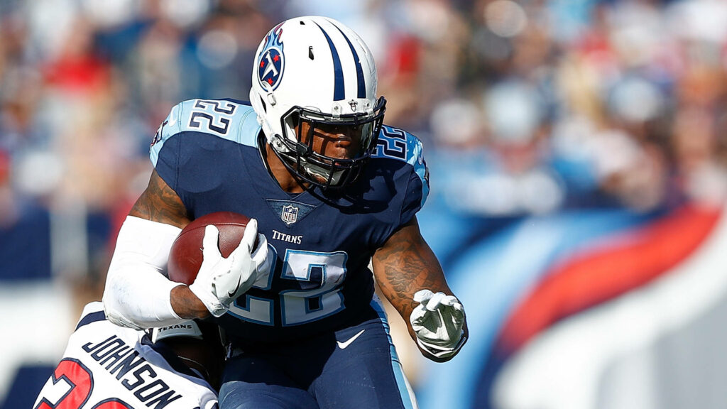 Derrick Henry Tennessee Titans running back in action powerful football dynamic wallpaper background