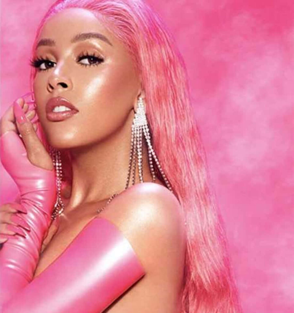Vibrant Doja Cat Wallpaper: Bold Glamour & Pink Elegance