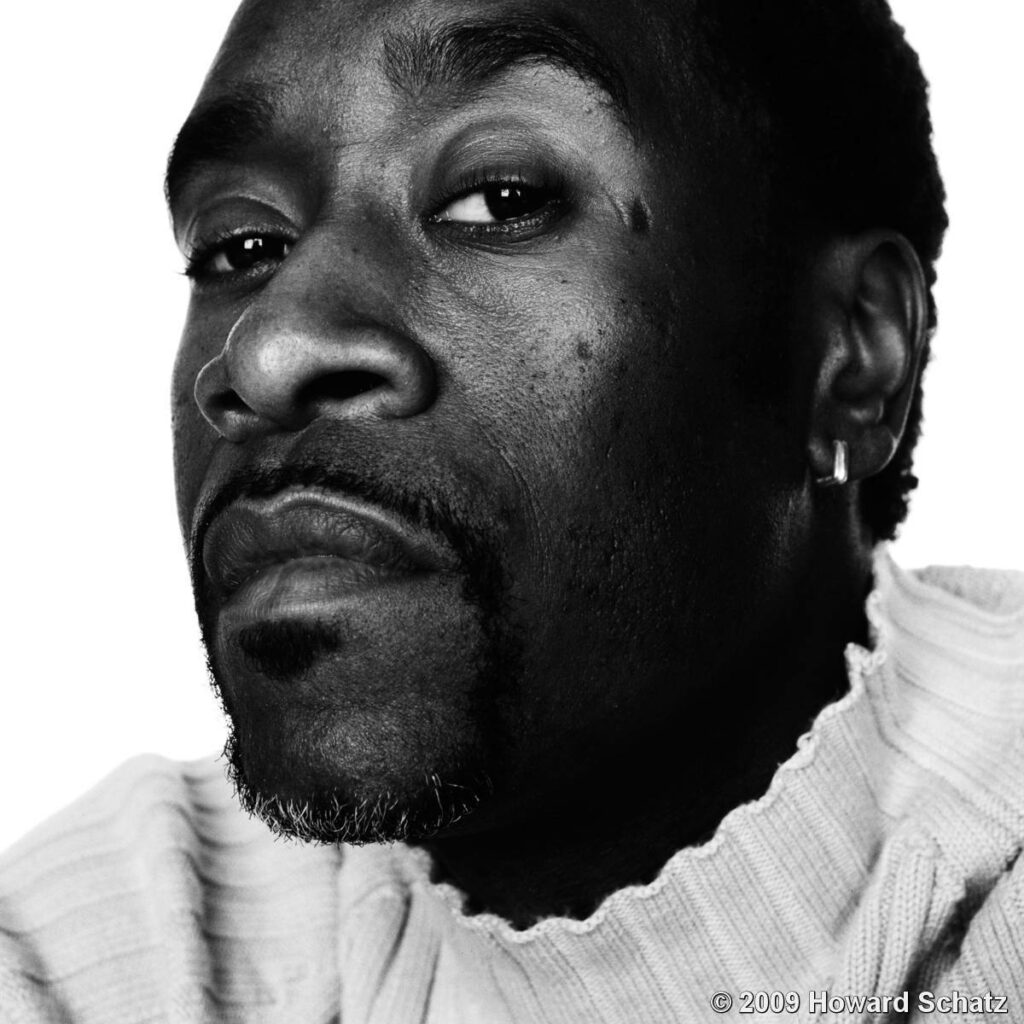 Black and white Don Cheadle portrait wallpaper with dramatic lighting and expressive gaze close-up