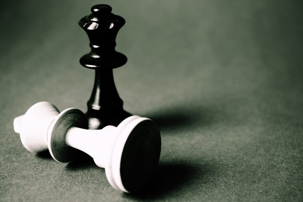 Chic Black and White Chess Wallpaper: Strategic Elegance in Detail