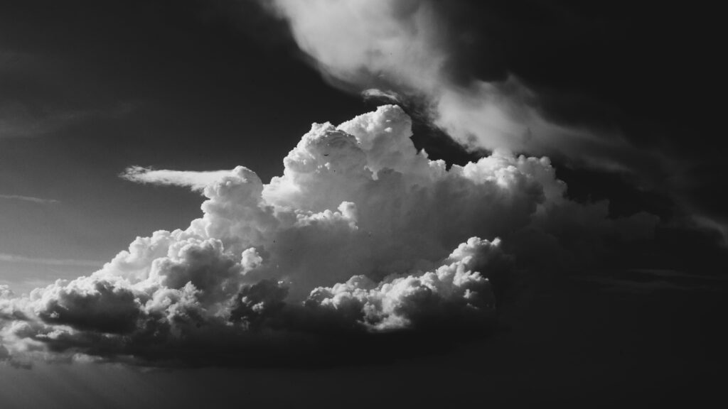 Dramatic Grayscale Cloud Formation HD Wallpaper - Dark Background