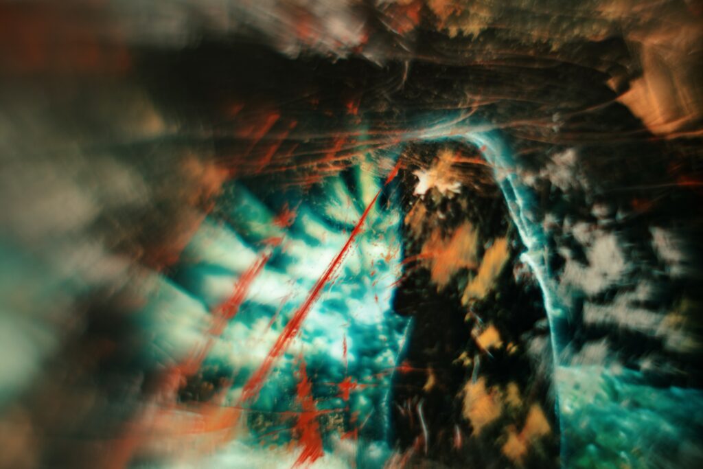 Surreal Abstract Wallpaper: Blurry Reflections & Colorful Spots