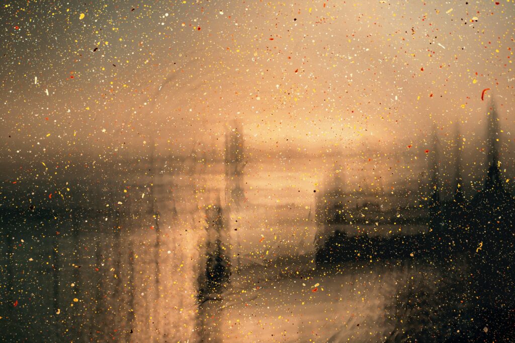 Dreamy Abstract Wallpaper: Blurred Silhouette & Colorful Splashes