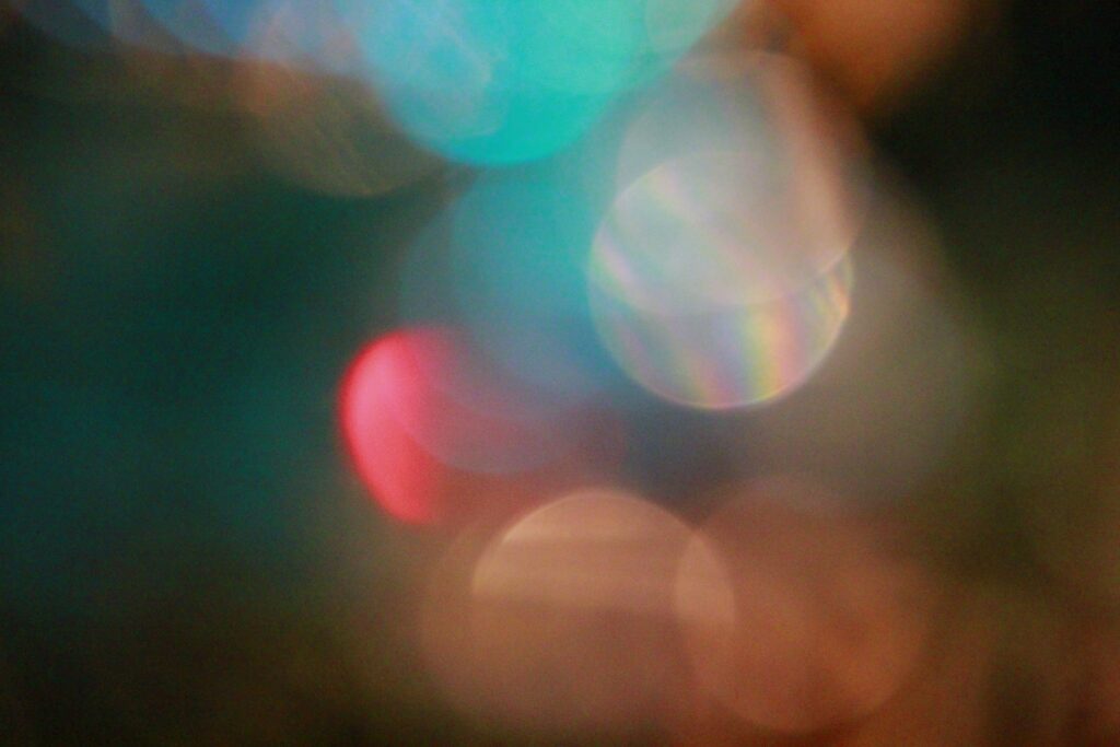 Dreamy Abstract Wallpaper with Ethereal Light Spots & Depth