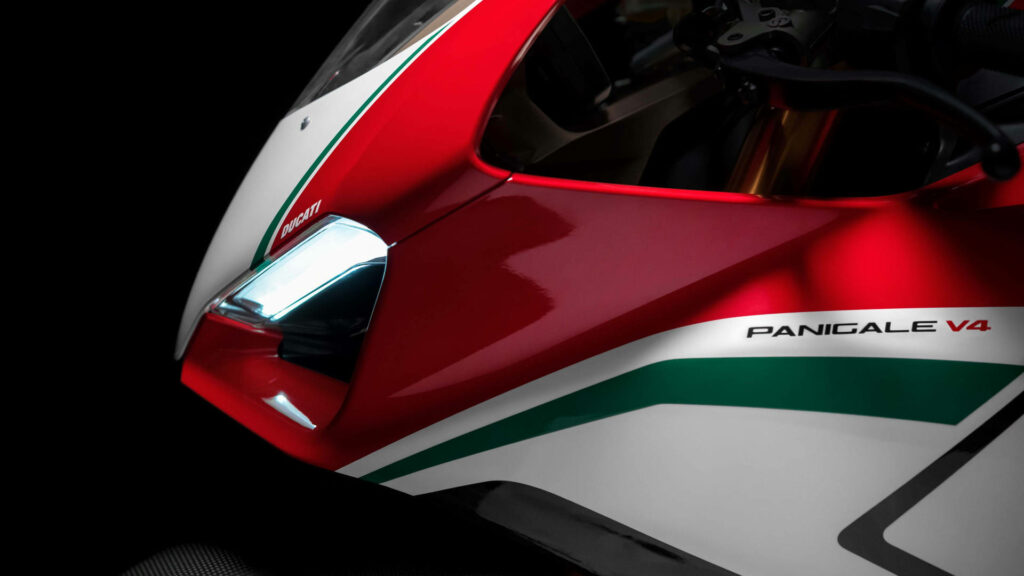 Ducati Panigale V4 Speciale Wallpaper: Italian Tricolor Beauty