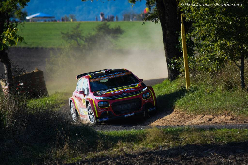 Citroën Rally Car on Rugged Track: Dynamic Wallpaper Background