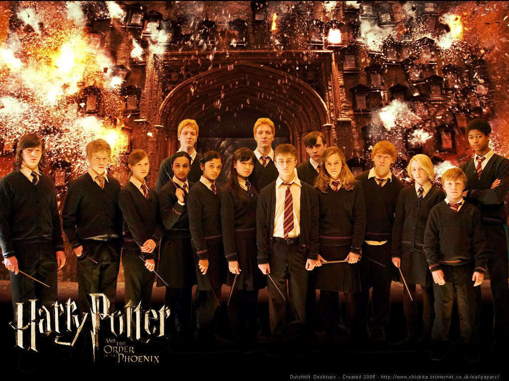 Gryffindor Courage Wallpaper: Hogwarts in Flames - Harry Potter Art