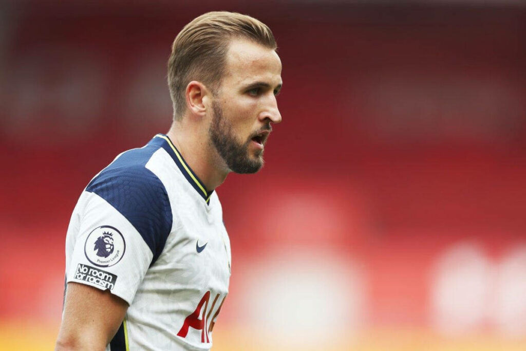 Harry Kane Action Wallpaper: Dynamic Tottenham Background