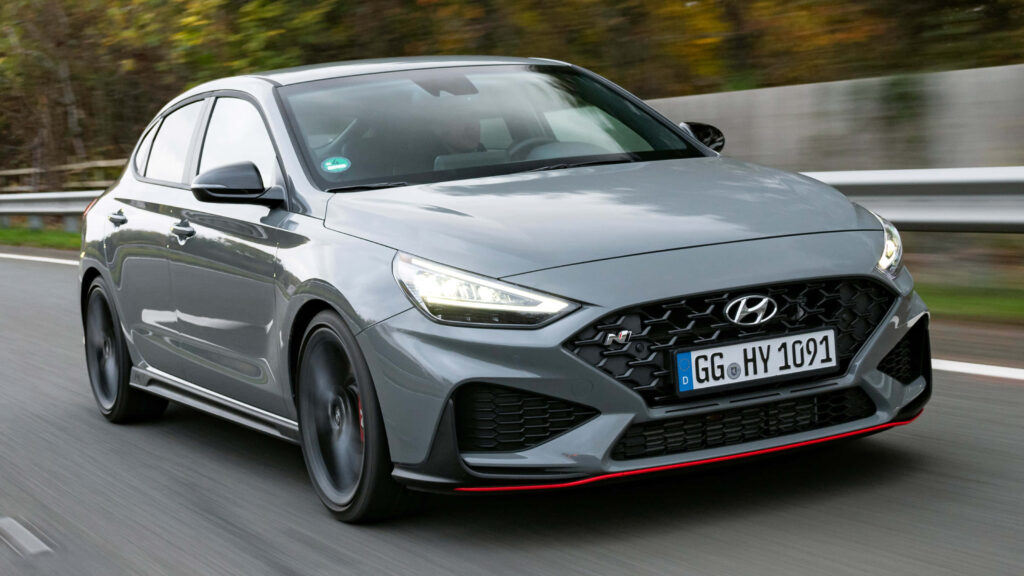 Sleek Hyundai Car Wallpaper: Dynamic Design & Performance Background