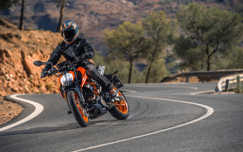 KTM Duke Wallpaper: Thrilling Design & Performance in Scenic Setting