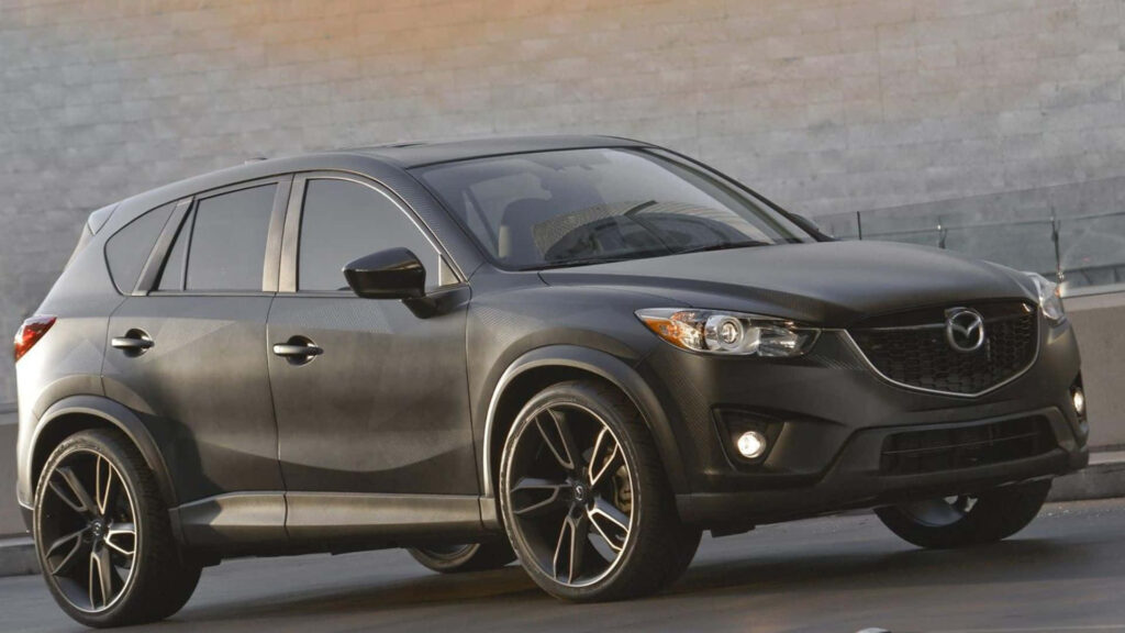 Stylish Mazda CX-5 SUV Dynamic Wallpaper in Bold Black Finish
