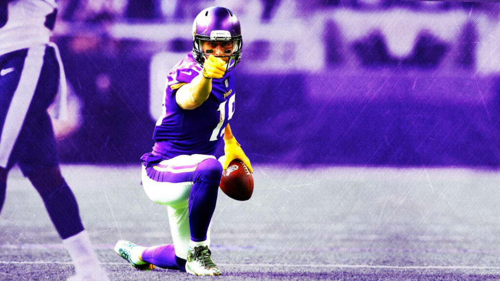 Dynamic NFL Wallpaper of Adam Thielen in Action - Bold Design