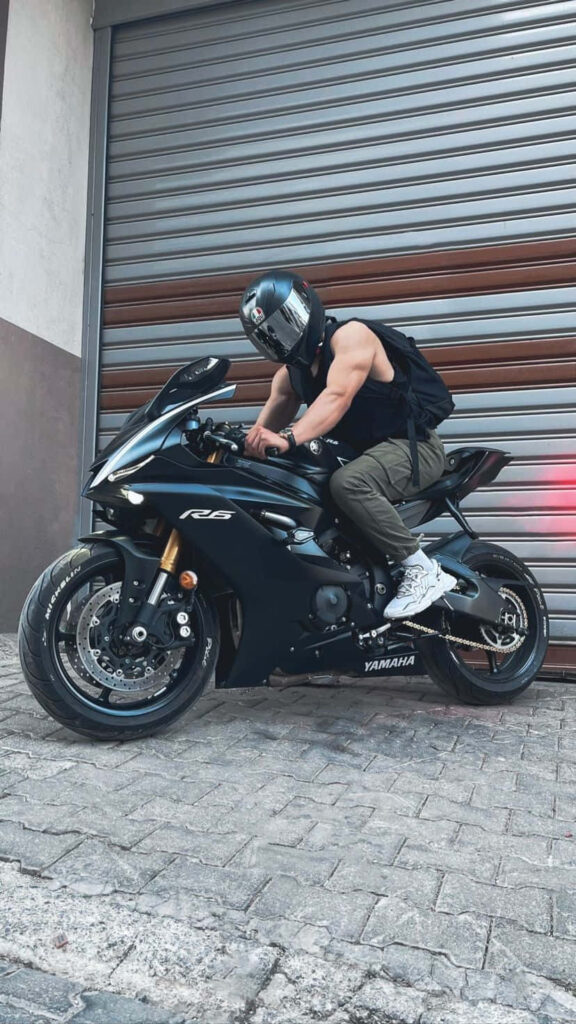 Dynamic Yamaha Motorcycle Wallpaper: Adventure & Speed Vibe