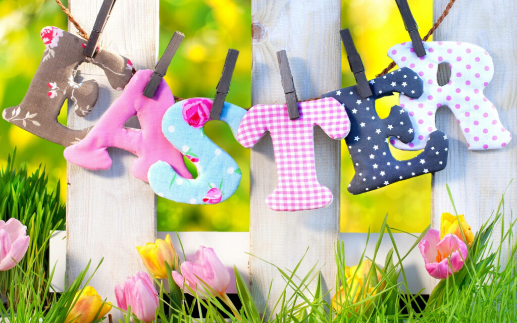 Softly Celebrating Easter: A Pillowy Desktop Wallpaper