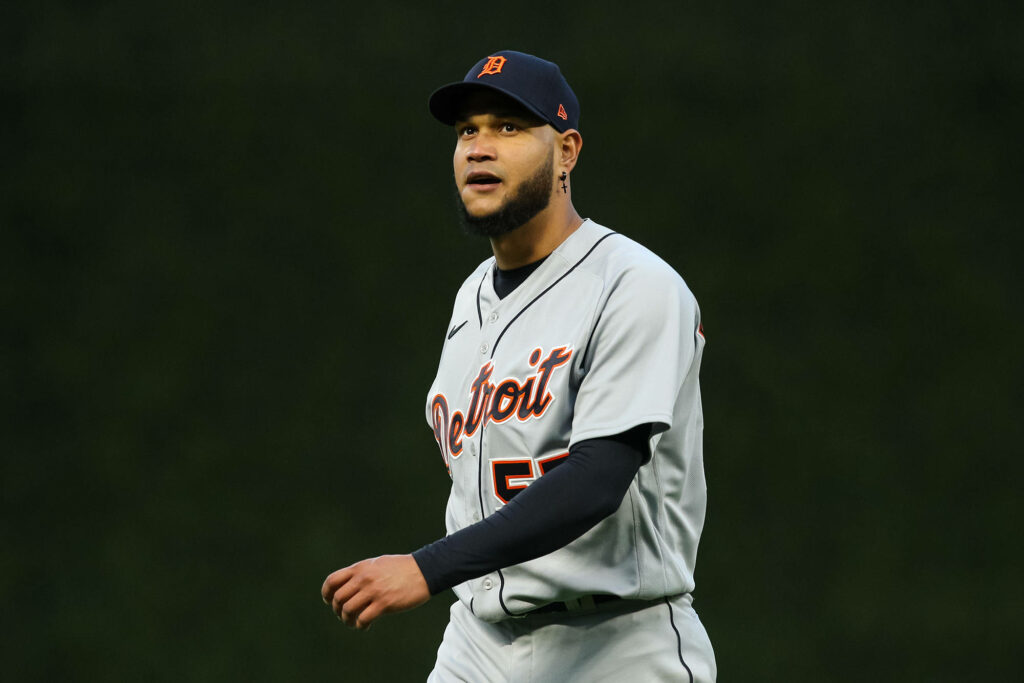 Eduardo Rodríguez Detroit Tigers pitcher in grey uniform focused in action MLB wallpaper background