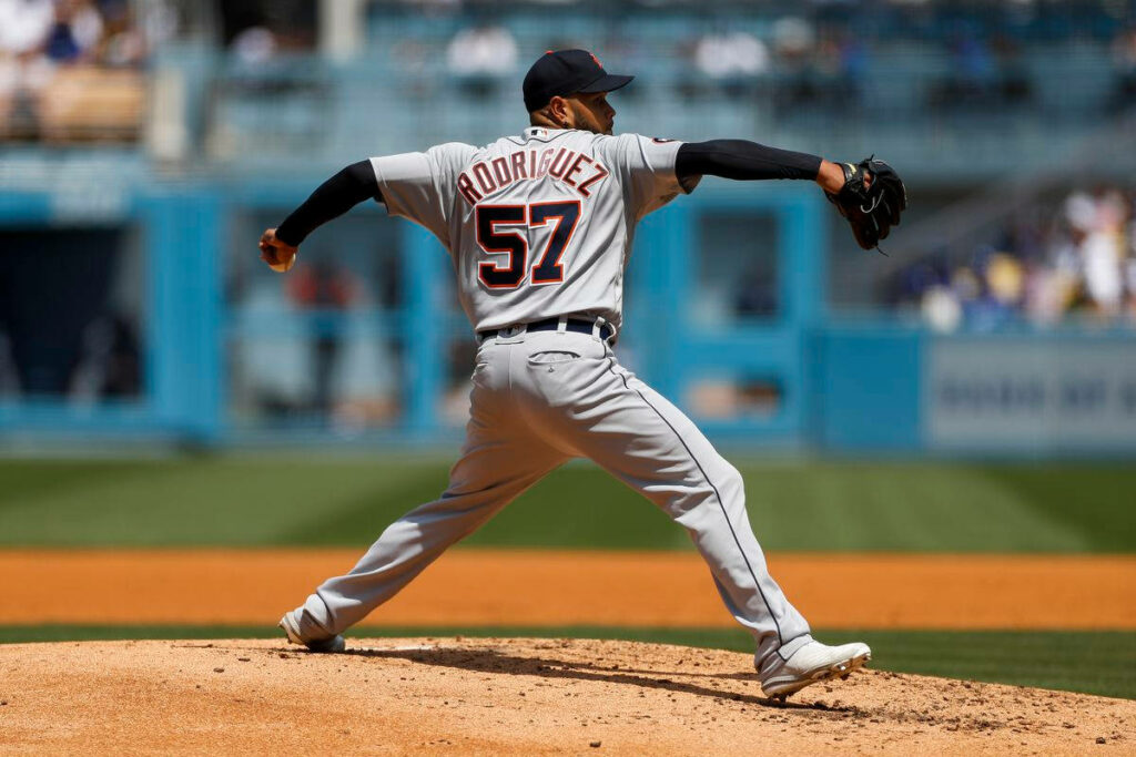 Eduardo Rodriguez Dynamic Pitching Wallpaper Background