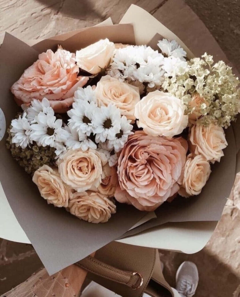Pastel Flower Bouquet Wallpaper - Elegant & Calming Decor
