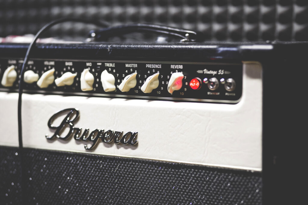 Close-Up Bugera Amplifier Wallpaper with Elegant Logo & Controls