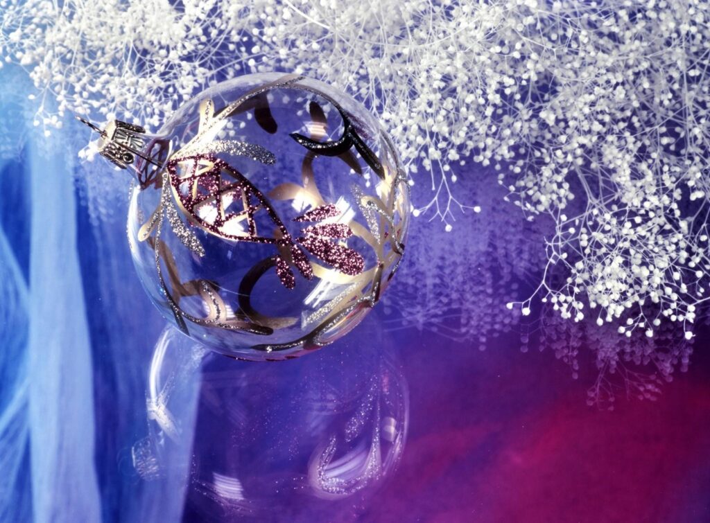 Elegant Christmas Ornament Wallpaper with Sparkling Reflection