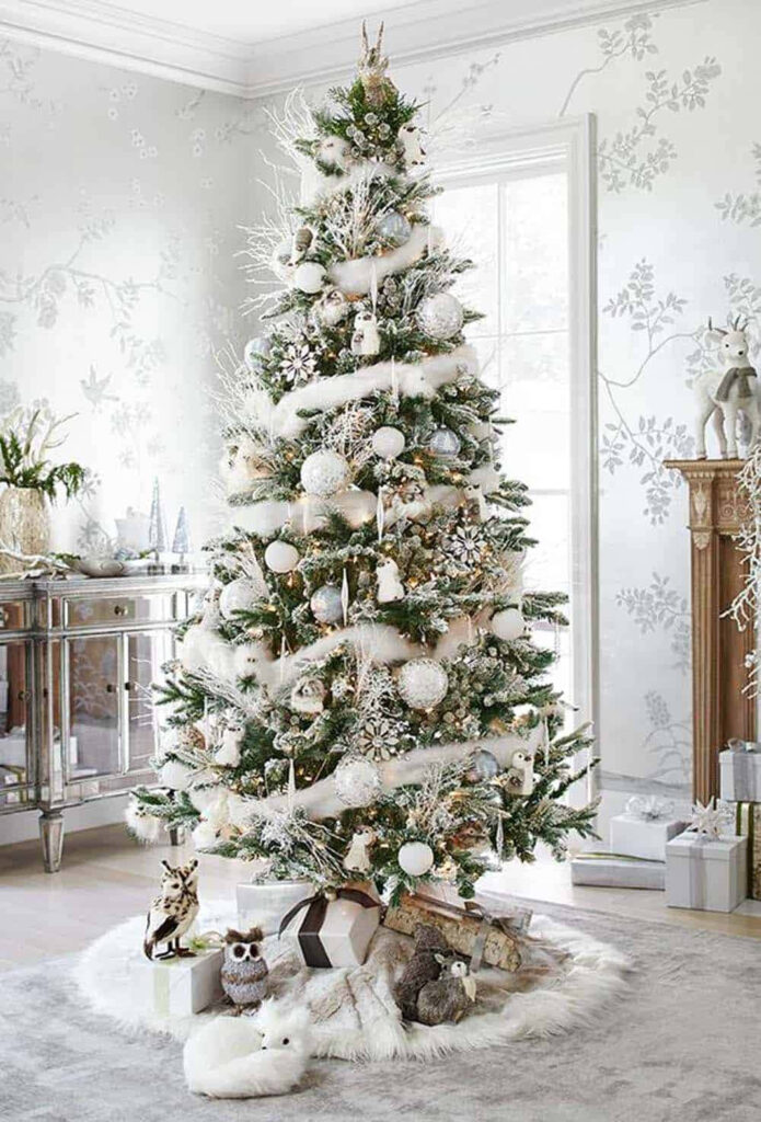 Elegant Christmas Wallpaper: Silver Decor & Cozy Winter Wonderland